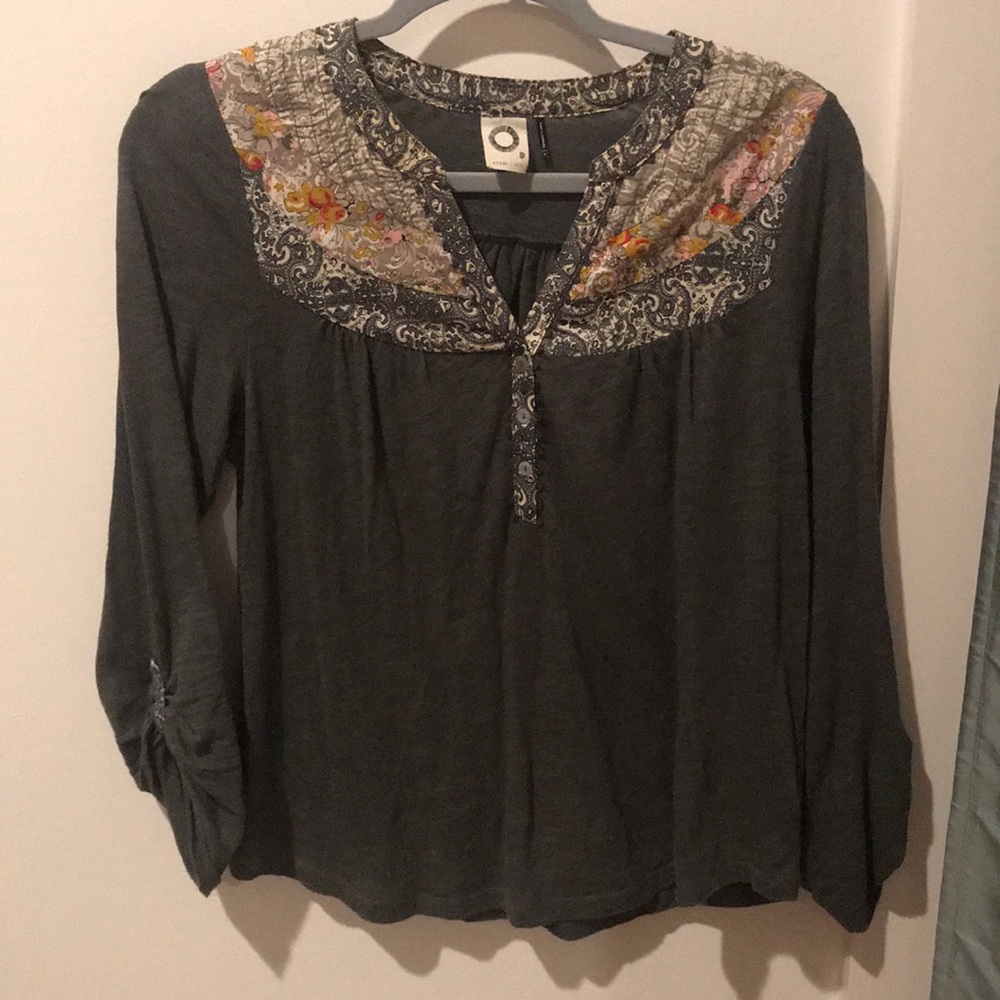 Anthropologie top (akemi kin)